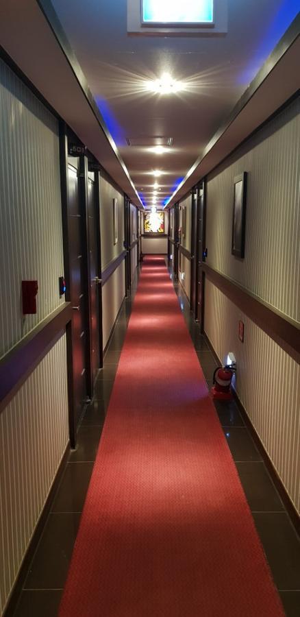 Cats Motel Гангнеунг Екстериор снимка
