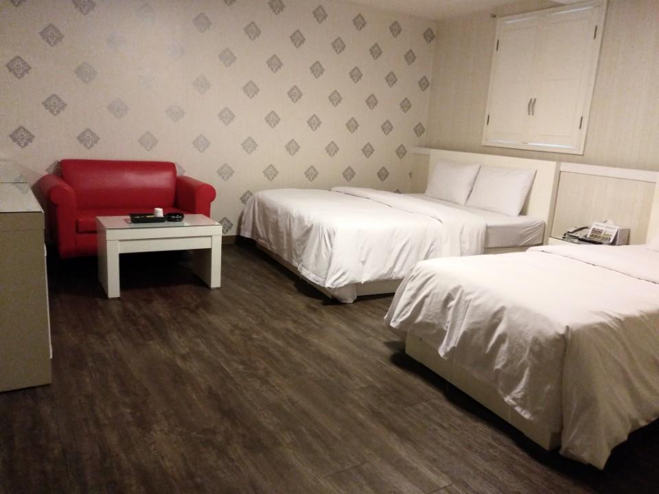 Cats Motel Гангнеунг Екстериор снимка